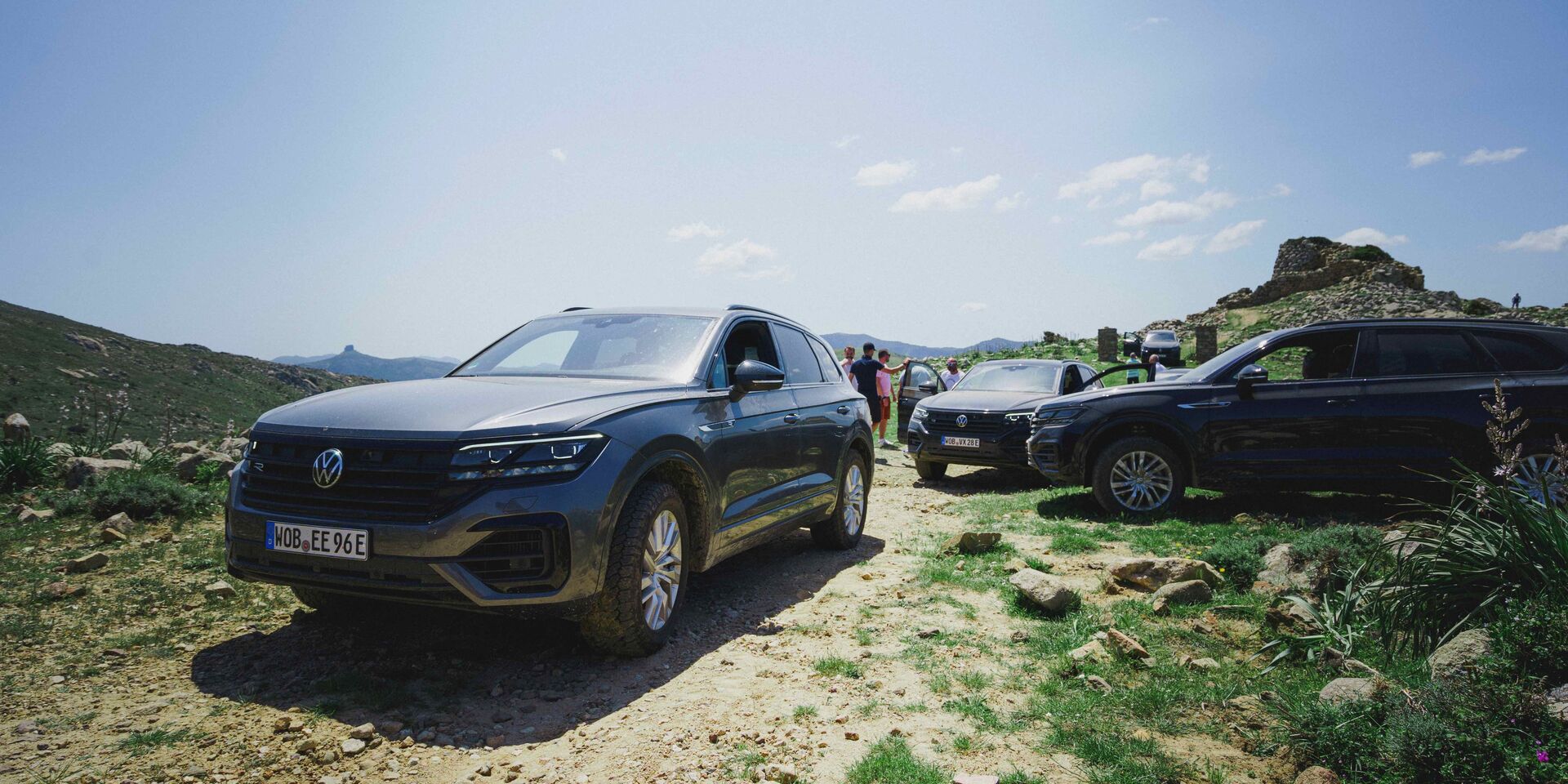 VW Touareg A travers la Sardaigne autoillustré le magazine